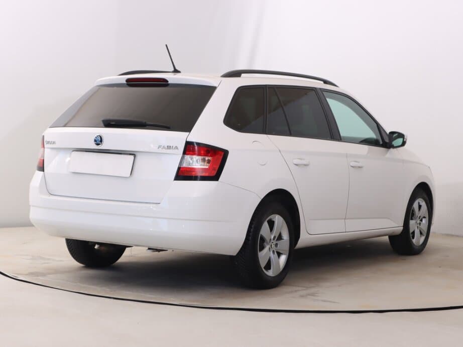 2017 Škoda FABIA - 13