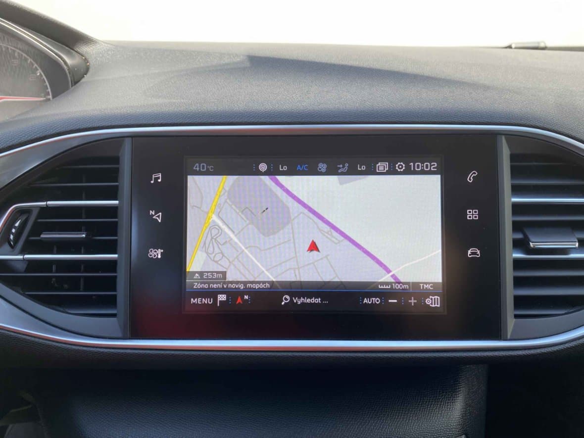 2018 Peugeot 308 - 17