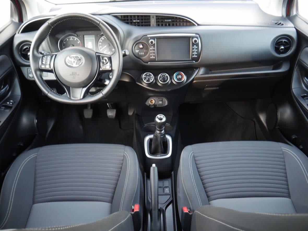 2017 Toyota YARIS - 8