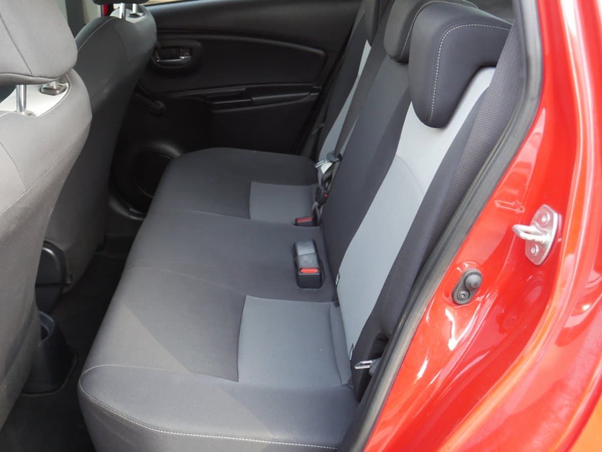 2017 Toyota YARIS - 10