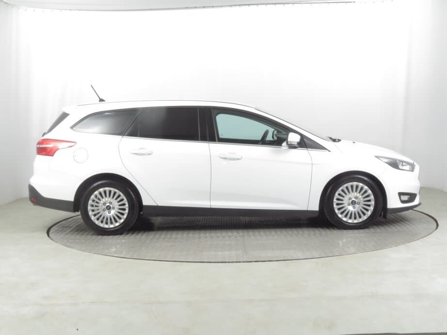 2018 Ford FOCUS - 8