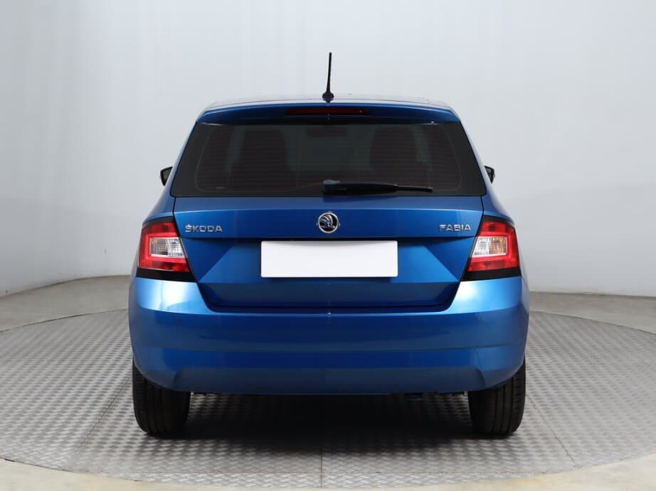 2015 Škoda FABIA - 6