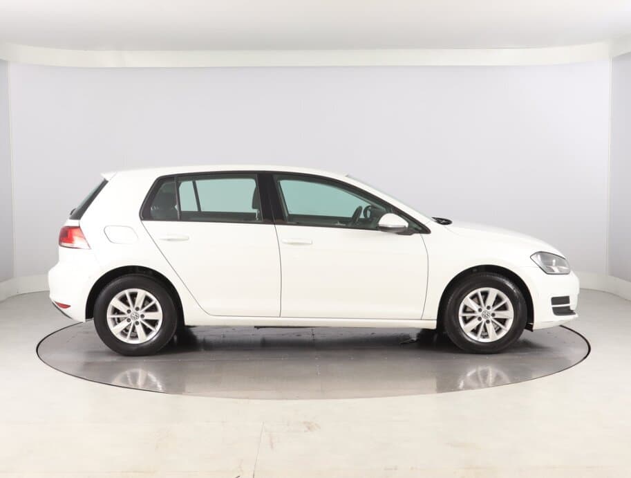 2016 Volkswagen GOLF - 8