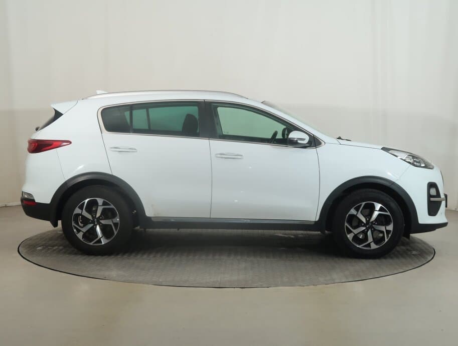 2021 Kia SPORTAGE - 8