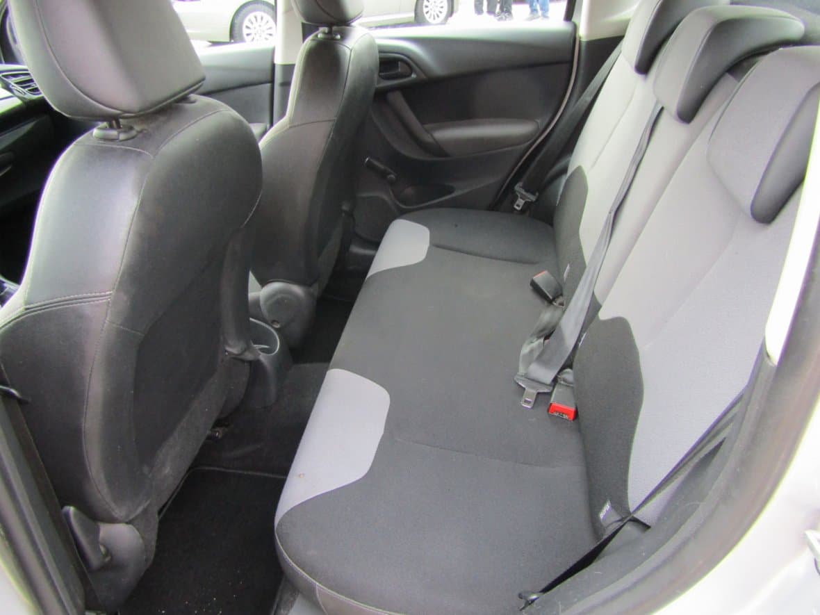 2015 Citroen C3 - 9