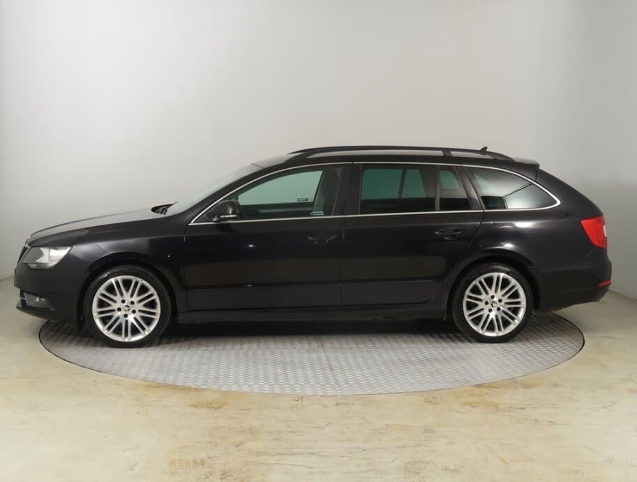 2014 Škoda SUPERB - 4