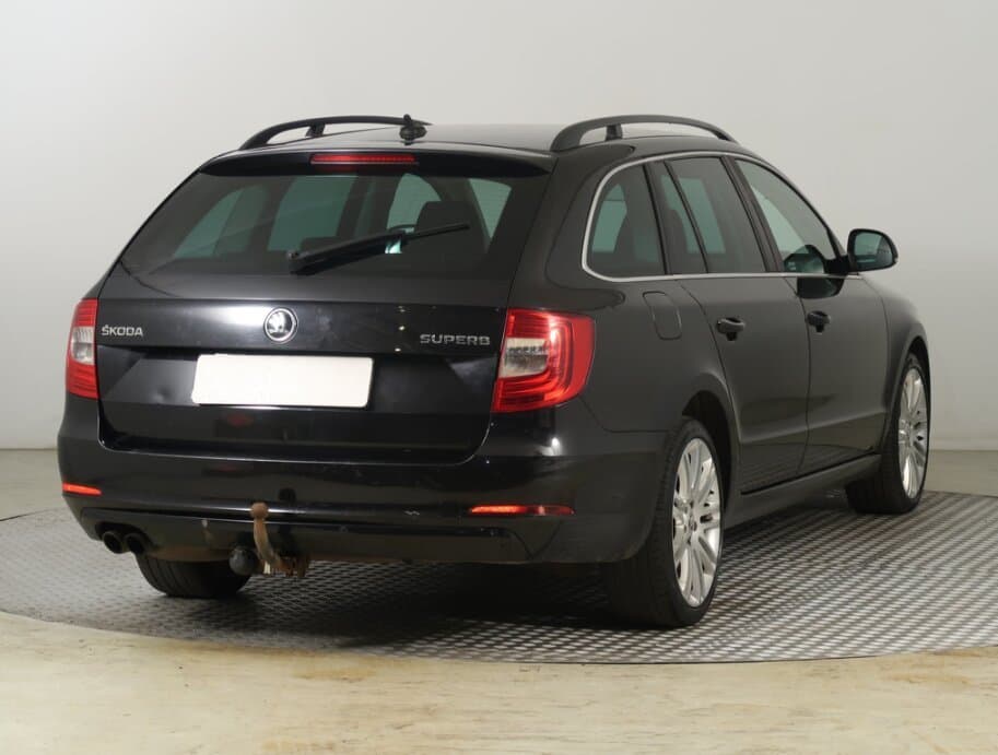 2014 Škoda SUPERB - 7