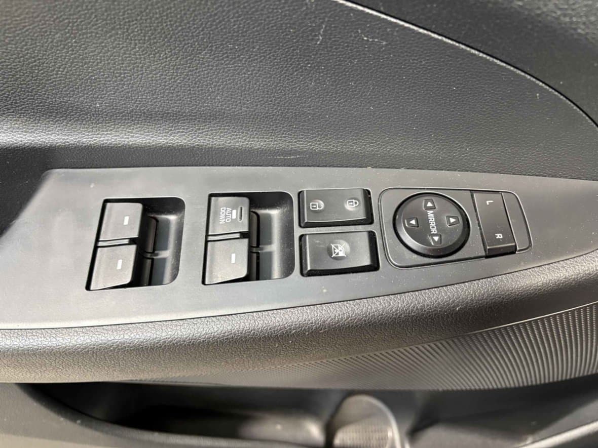 2017 Hyundai TUCSON - 12