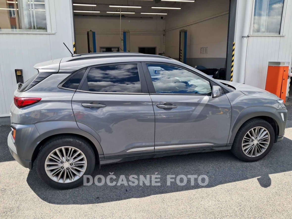 2020 Hyundai KONA - 3