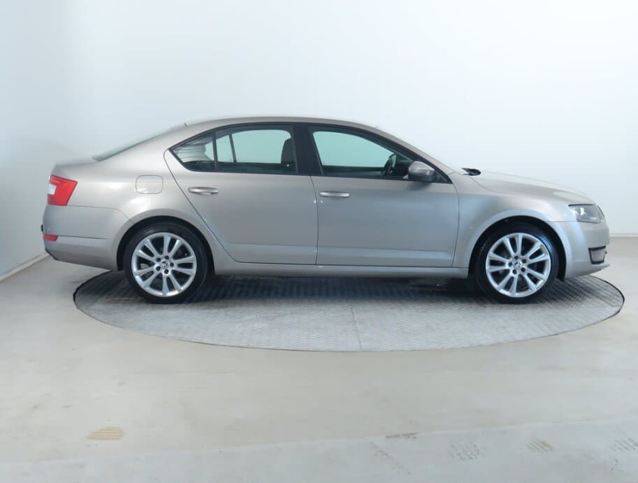 2016 Škoda OCTAVIA - 15