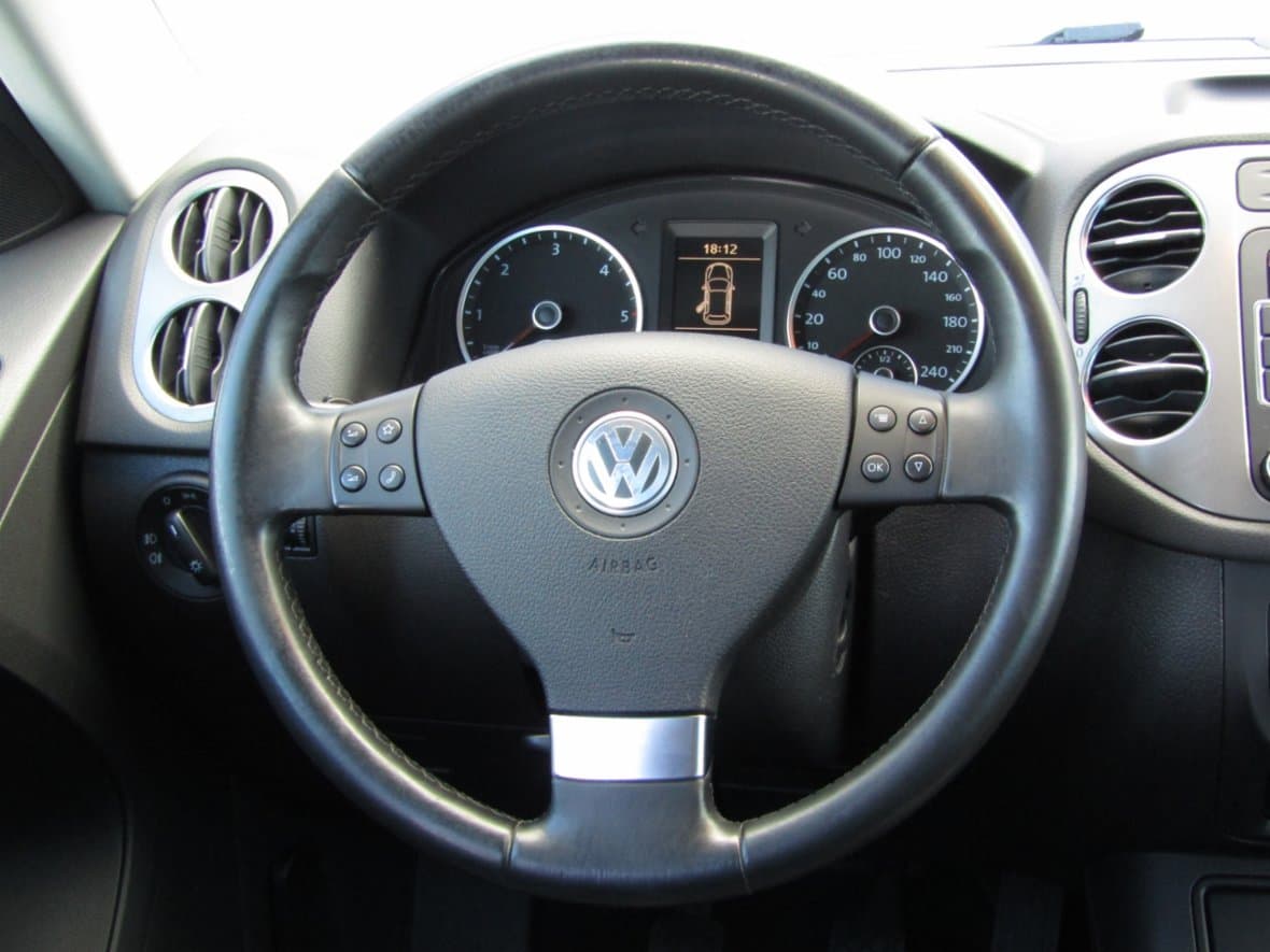 2010 Volkswagen TIGUAN - 13