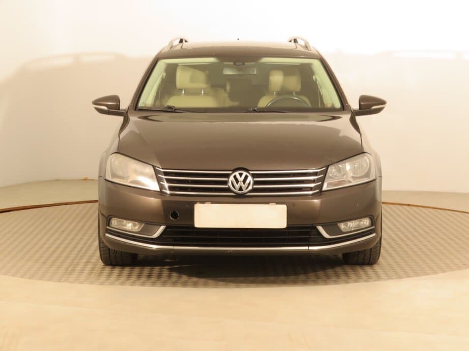 2013 Volkswagen PASSAT - 2