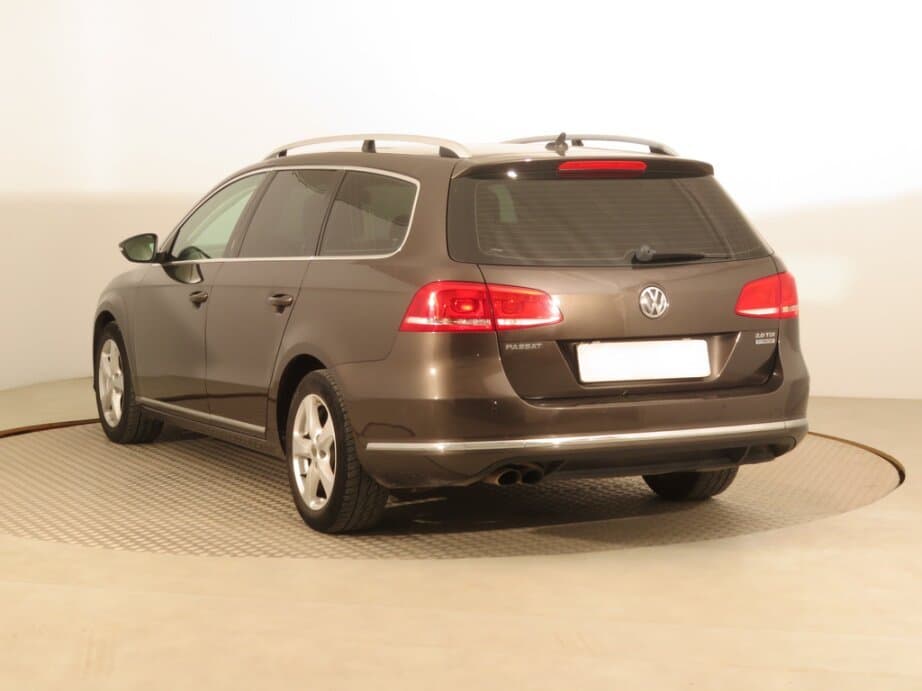 2013 Volkswagen PASSAT - 5