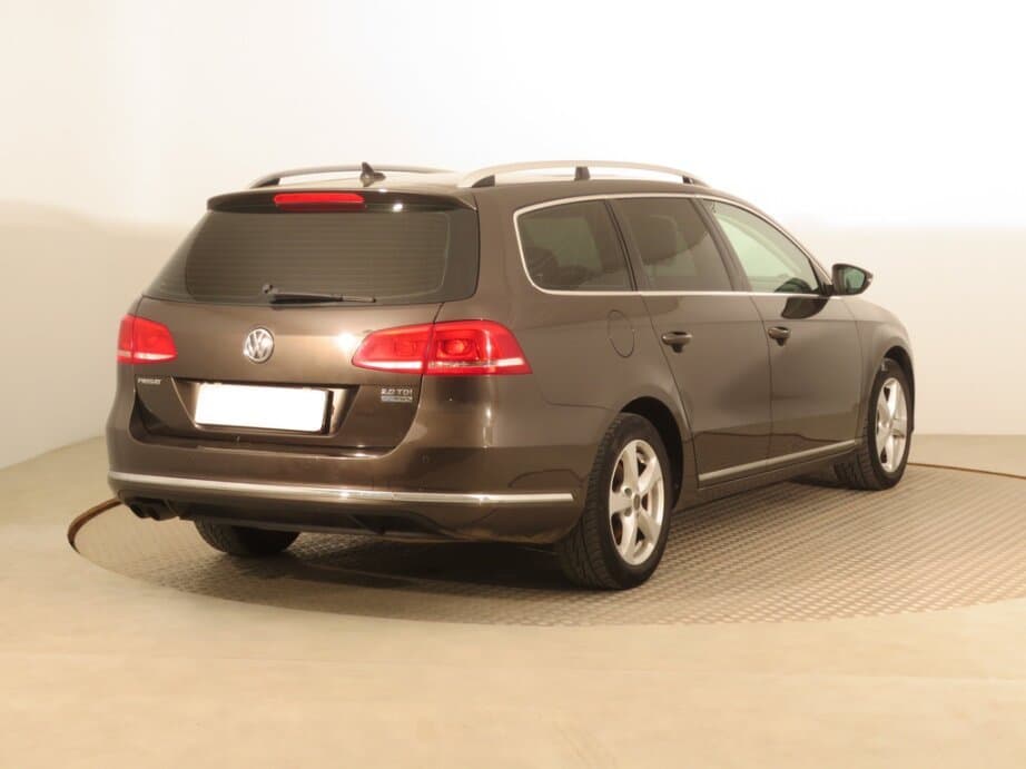 2013 Volkswagen PASSAT - 7