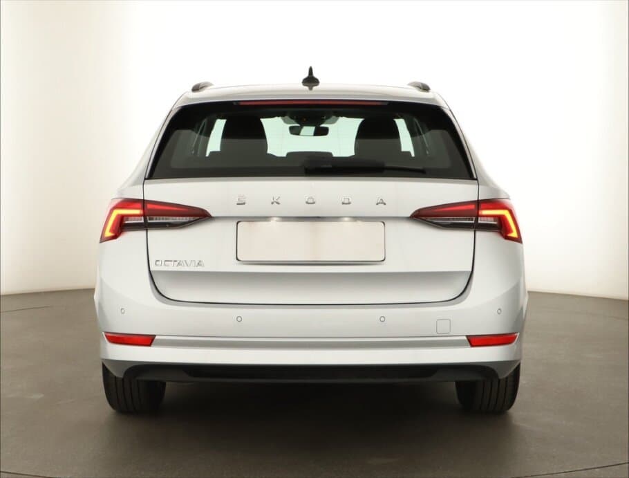 2022 Škoda OCTAVIA - 11