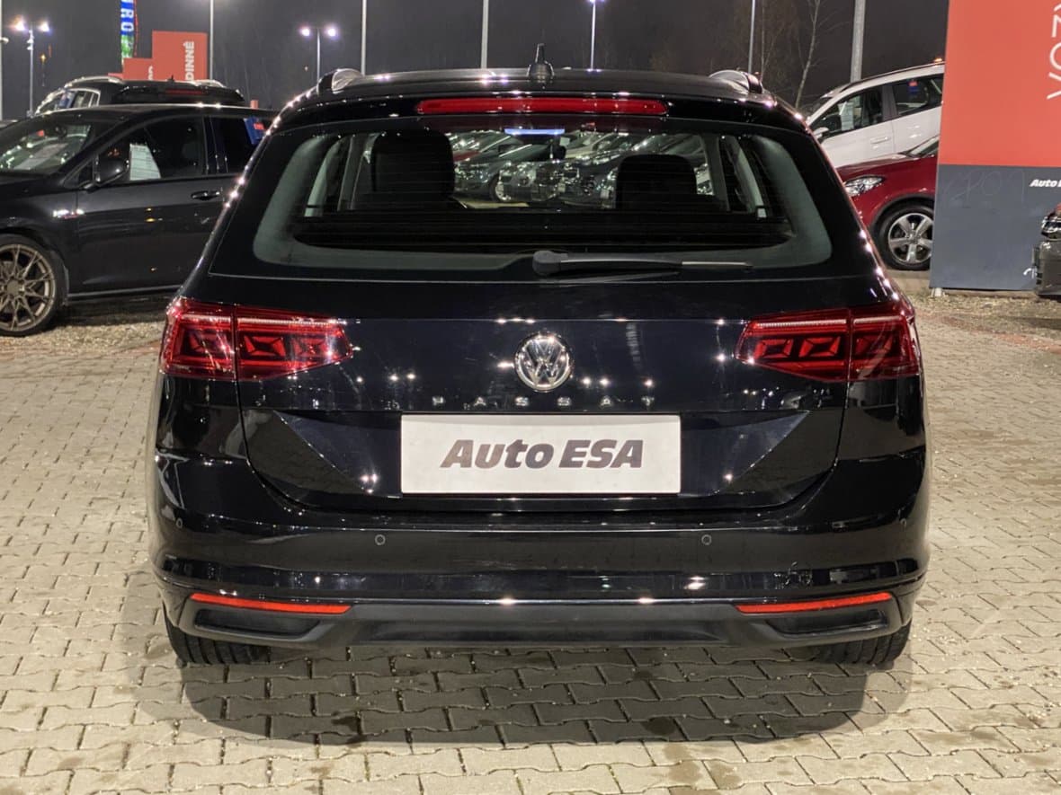 2020 Volkswagen PASSAT - 5