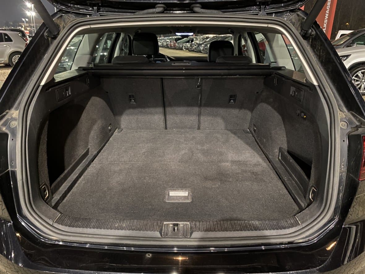 2020 Volkswagen PASSAT - 7