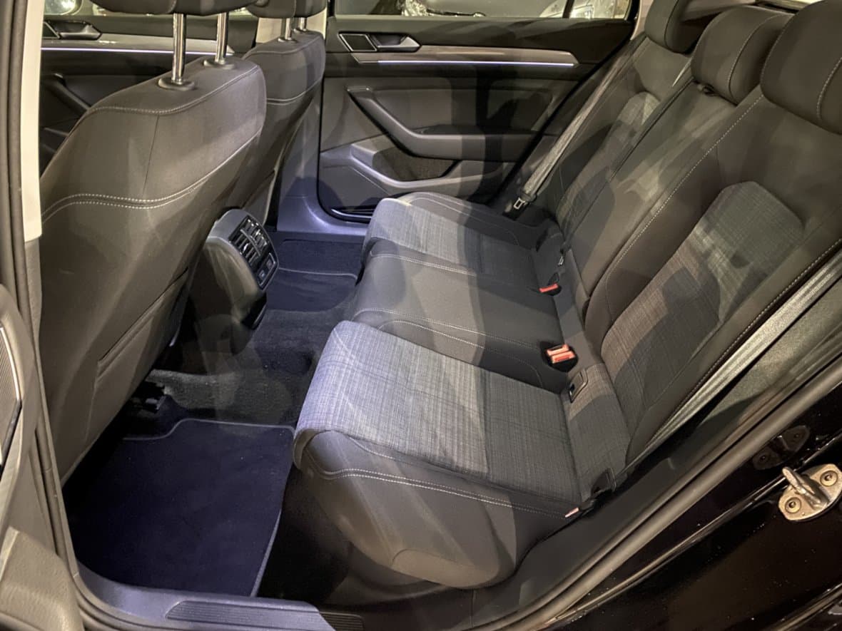 2020 Volkswagen PASSAT - 10