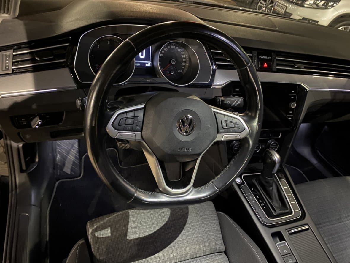 2020 Volkswagen PASSAT - 13