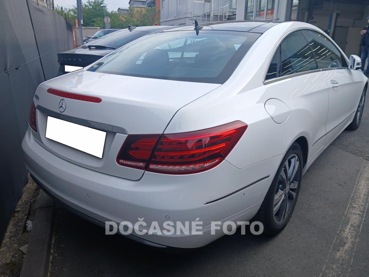 2016 Mercedes-Benz E-CLASS - 2