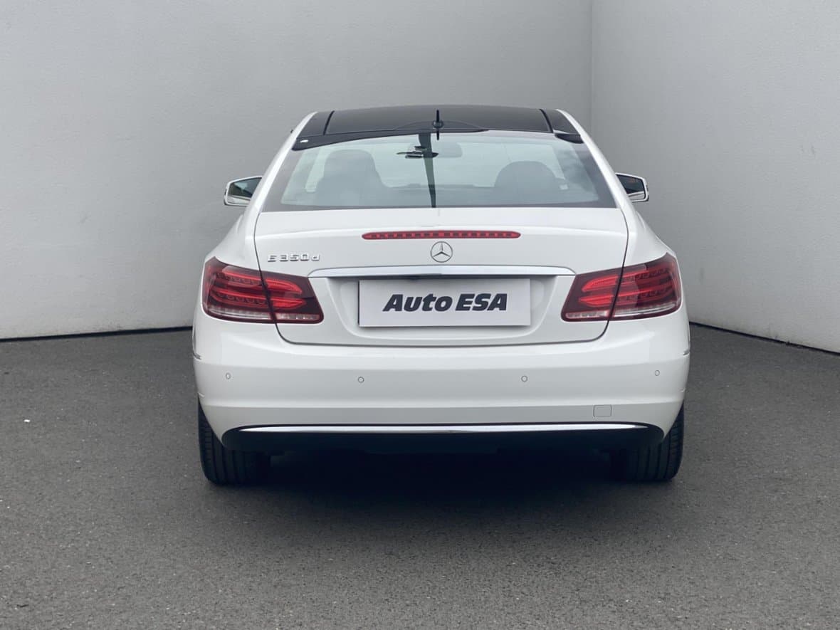 2016 Mercedes-Benz E-CLASS - 5