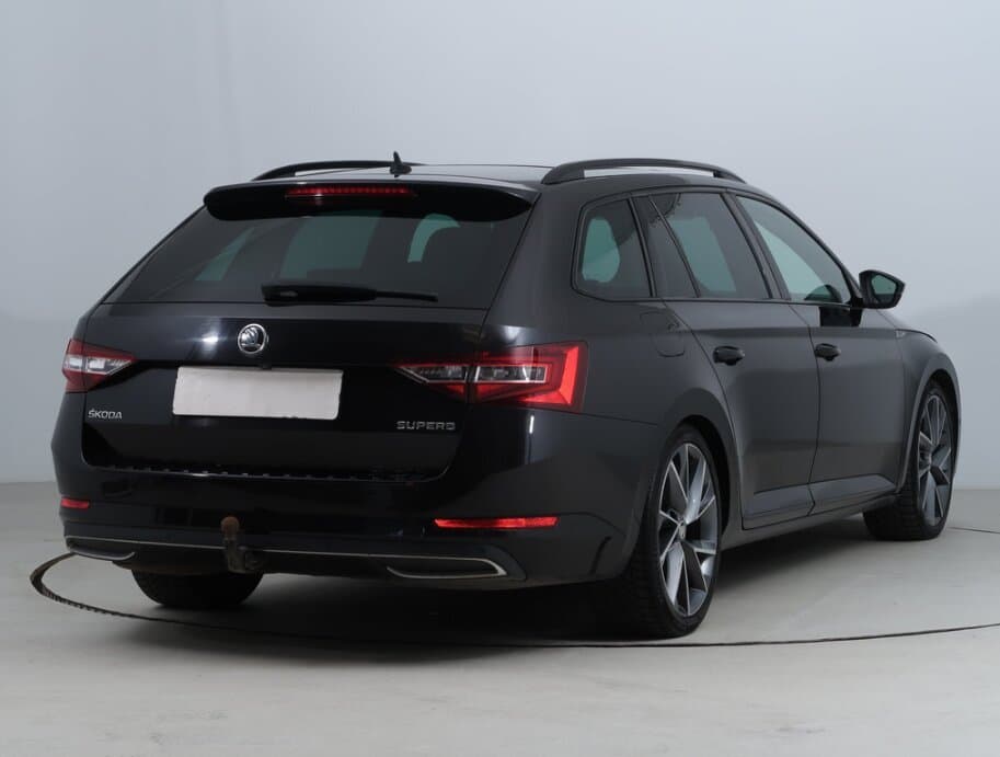 2018 Škoda SUPERB - 13
