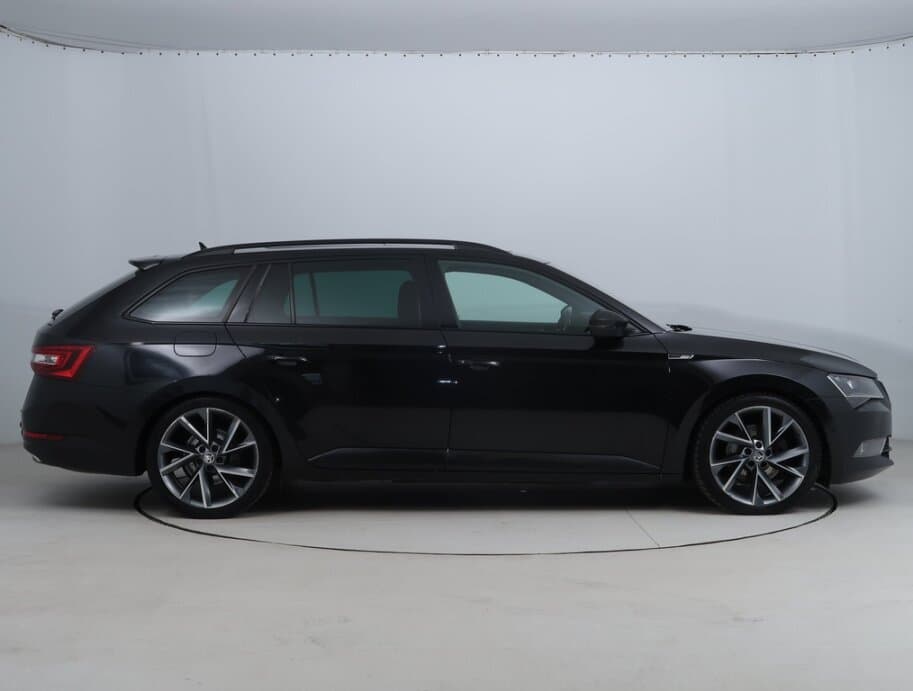 2018 Škoda SUPERB - 15