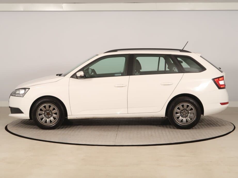 2021 Škoda FABIA - 4