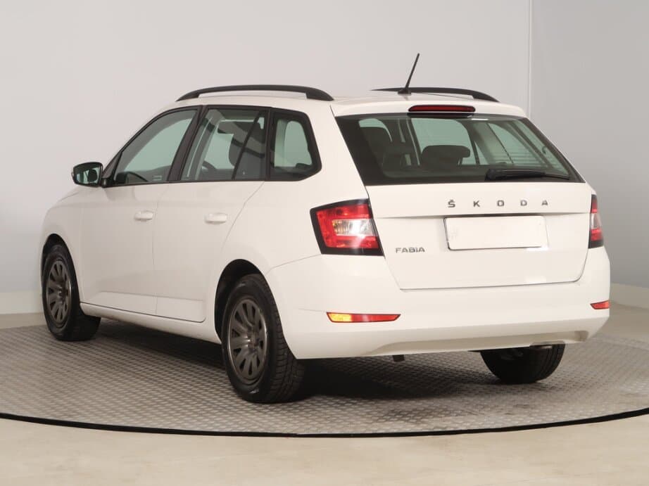 2021 Škoda FABIA - 5