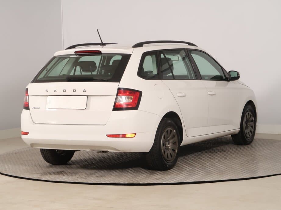 2021 Škoda FABIA - 7