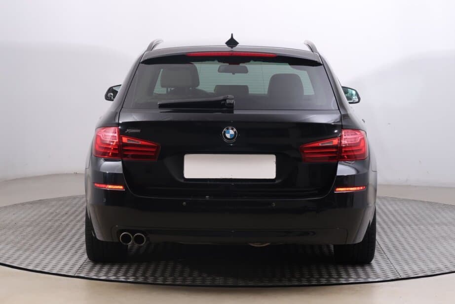 2014 BMW 5-SERIES - 6
