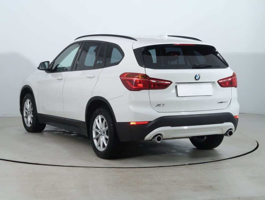 2019 BMW X1 - 5