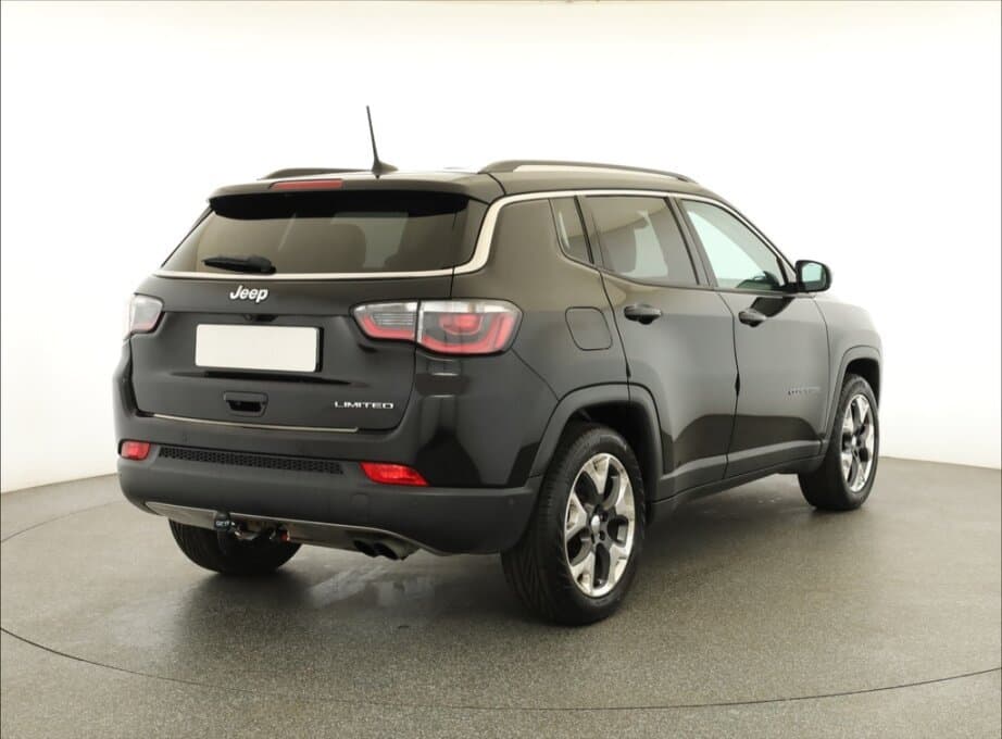 2019 Jeep COMPASS - 13