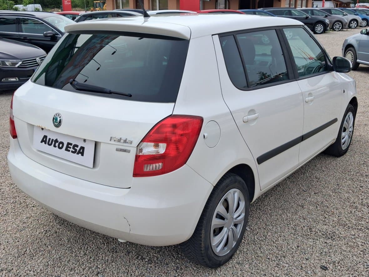 2011 Škoda FABIA - 4
