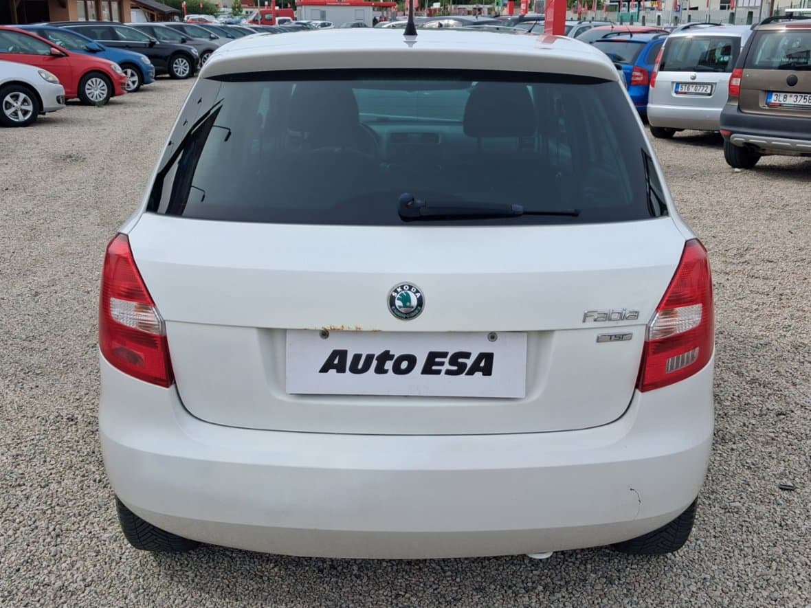 2011 Škoda FABIA - 5