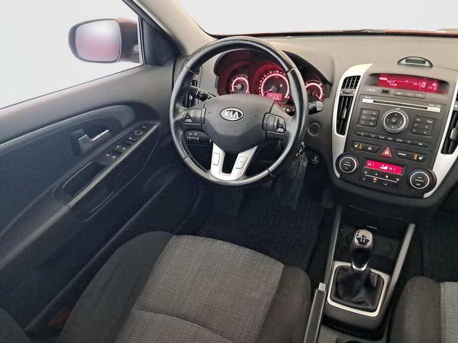 2011 Kia CEE'D - 9