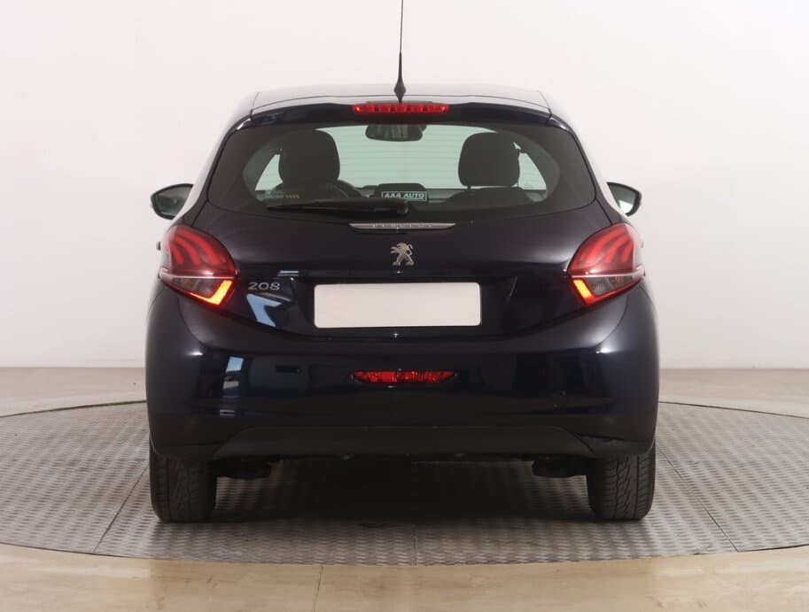 2018 Peugeot 208 - 6