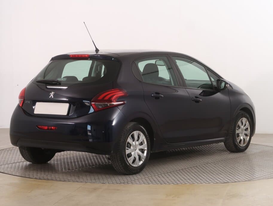 2018 Peugeot 208 - 7