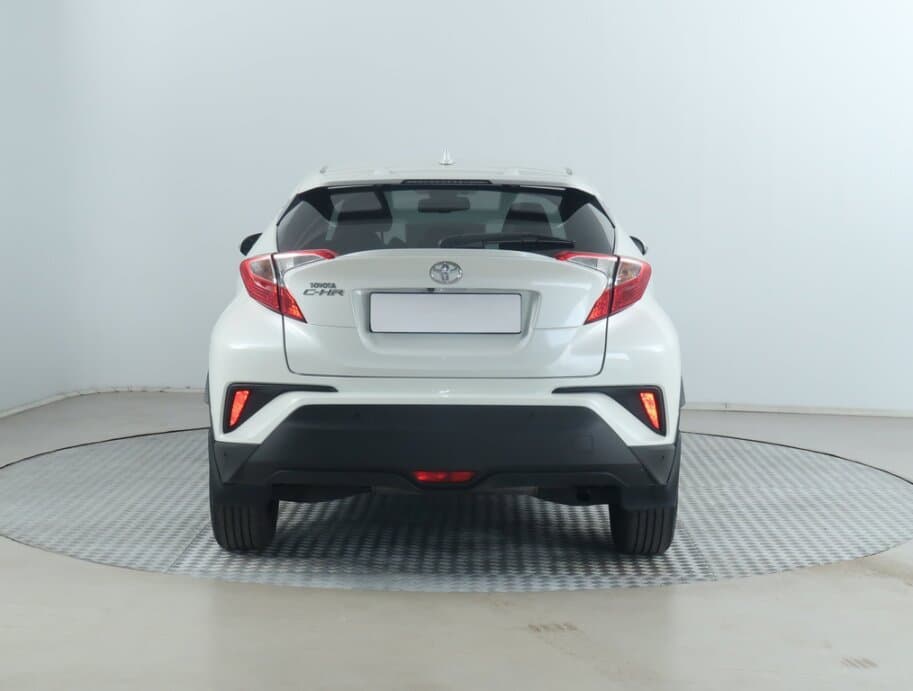 2017 Toyota C-HR - 11