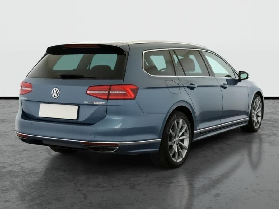 2017 Volkswagen PASSAT - 7