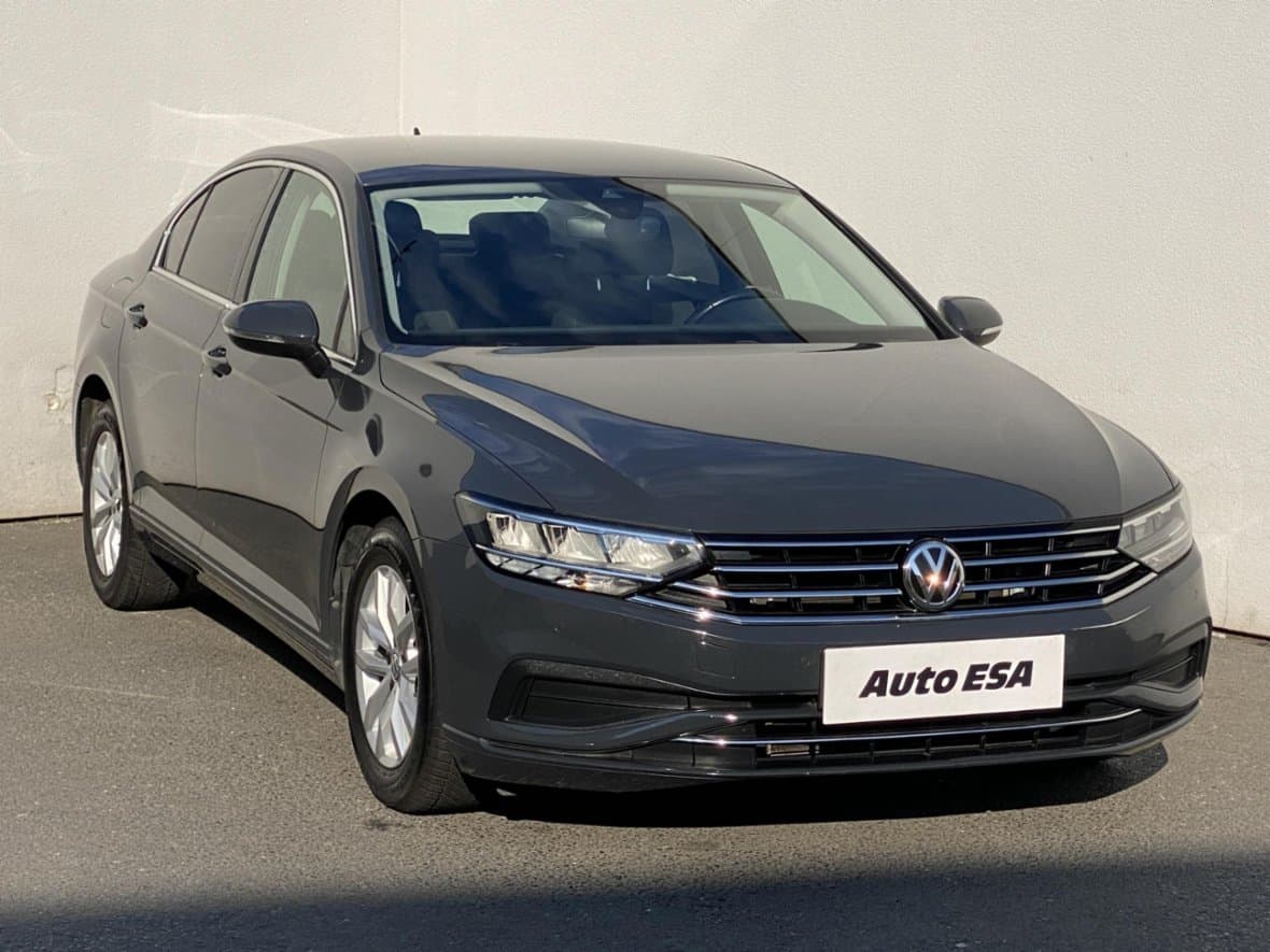 2019 Volkswagen PASSAT
