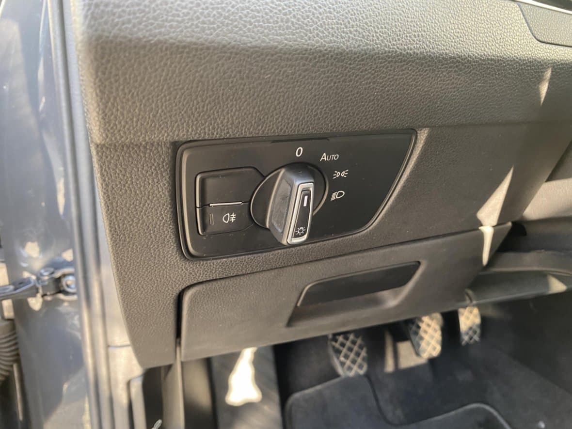 2019 Volkswagen PASSAT - 17