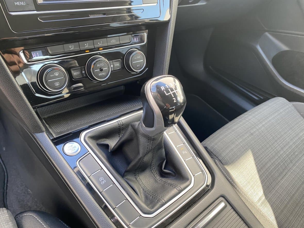 2019 Volkswagen PASSAT - 18