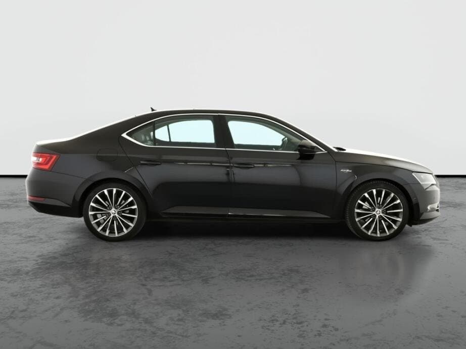 2015 Škoda SUPERB - 8