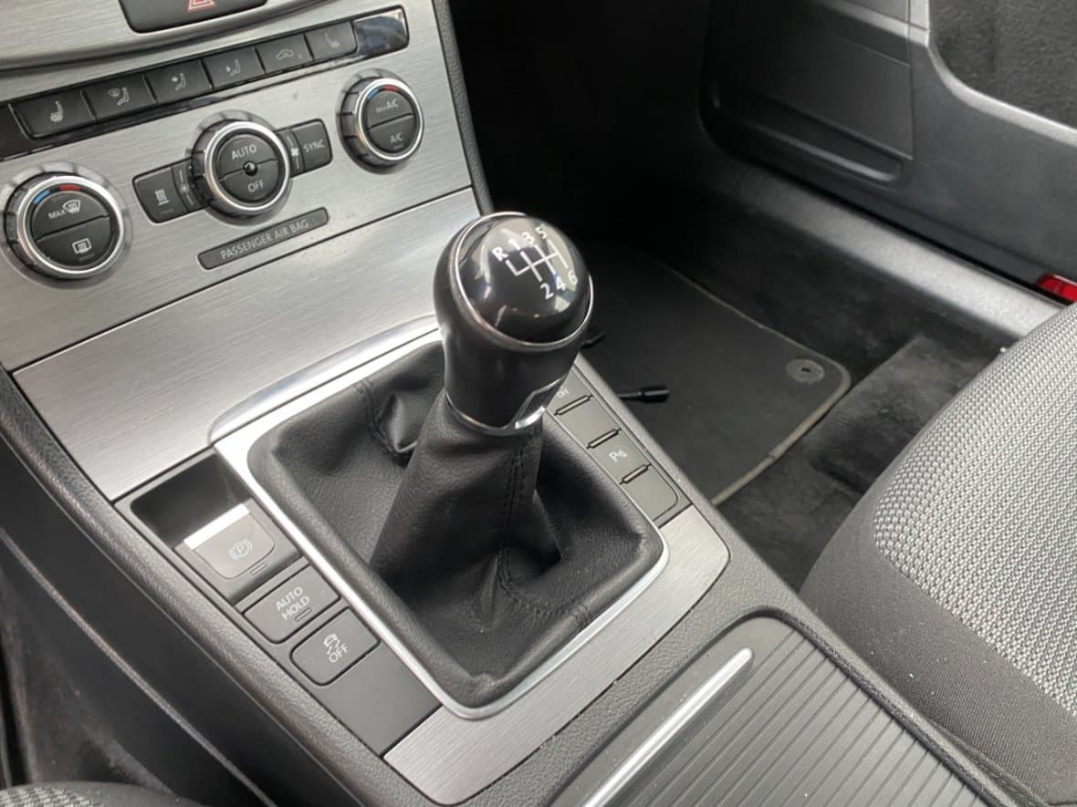 2014 Volkswagen PASSAT - 16