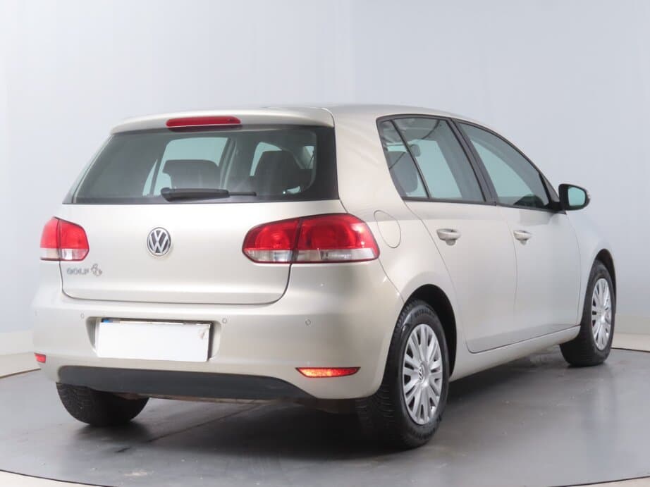 2010 Volkswagen GOLF - 7