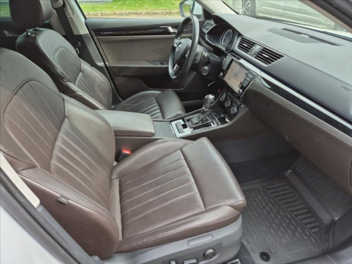 2016 Škoda Superb - 12