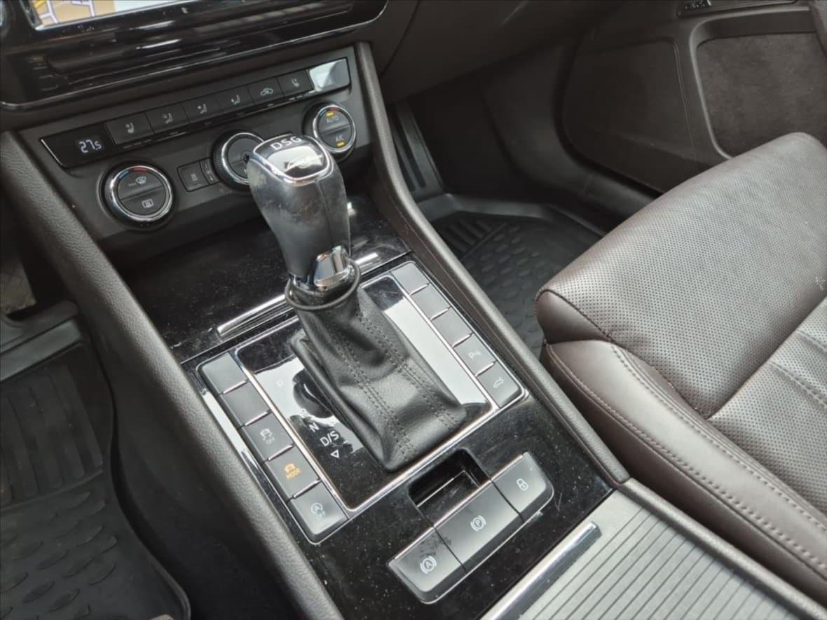 2016 Škoda Superb - 14