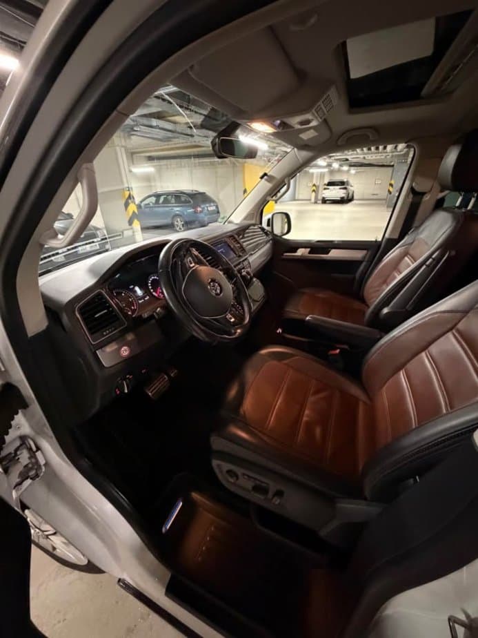 2017 Volkswagen MULTIVAN - 2