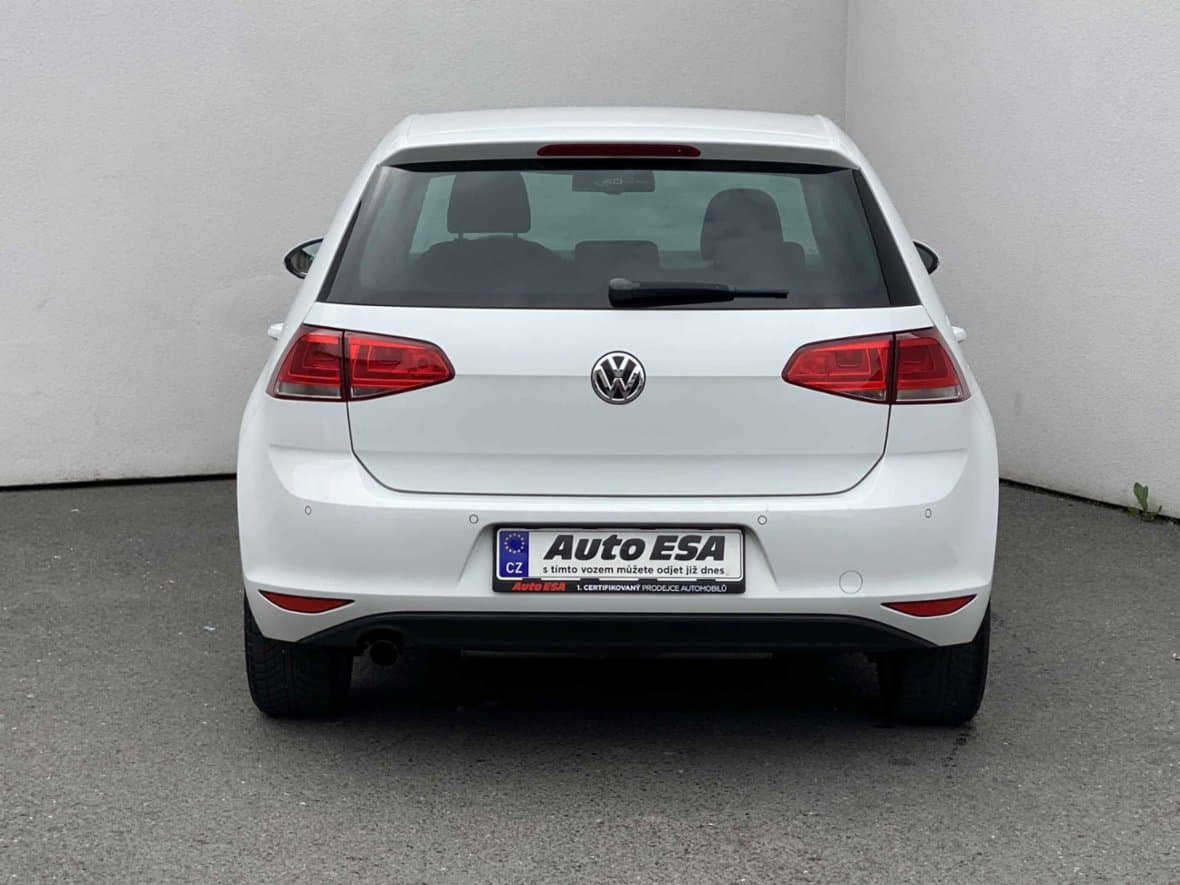 2014 Volkswagen GOLF - 9